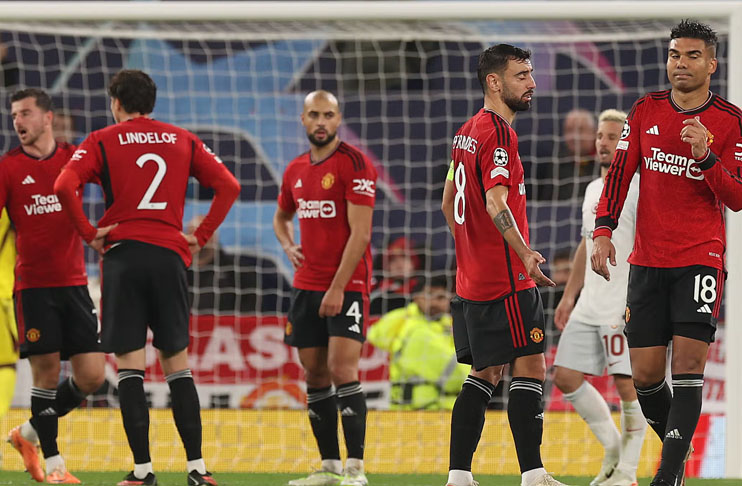 manchester-united-sink-to-new-depths-loss-galatasaray