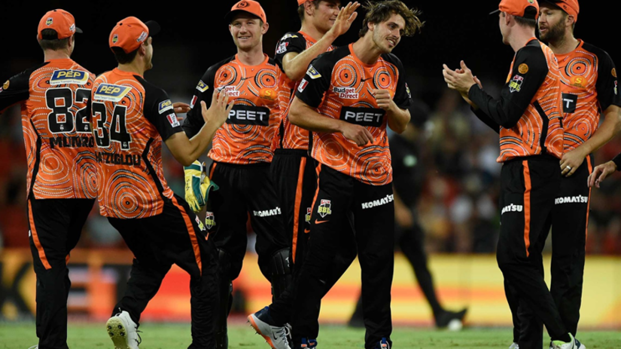 Bowlers Power Scorchers To Their Eighth Victory In Bbl