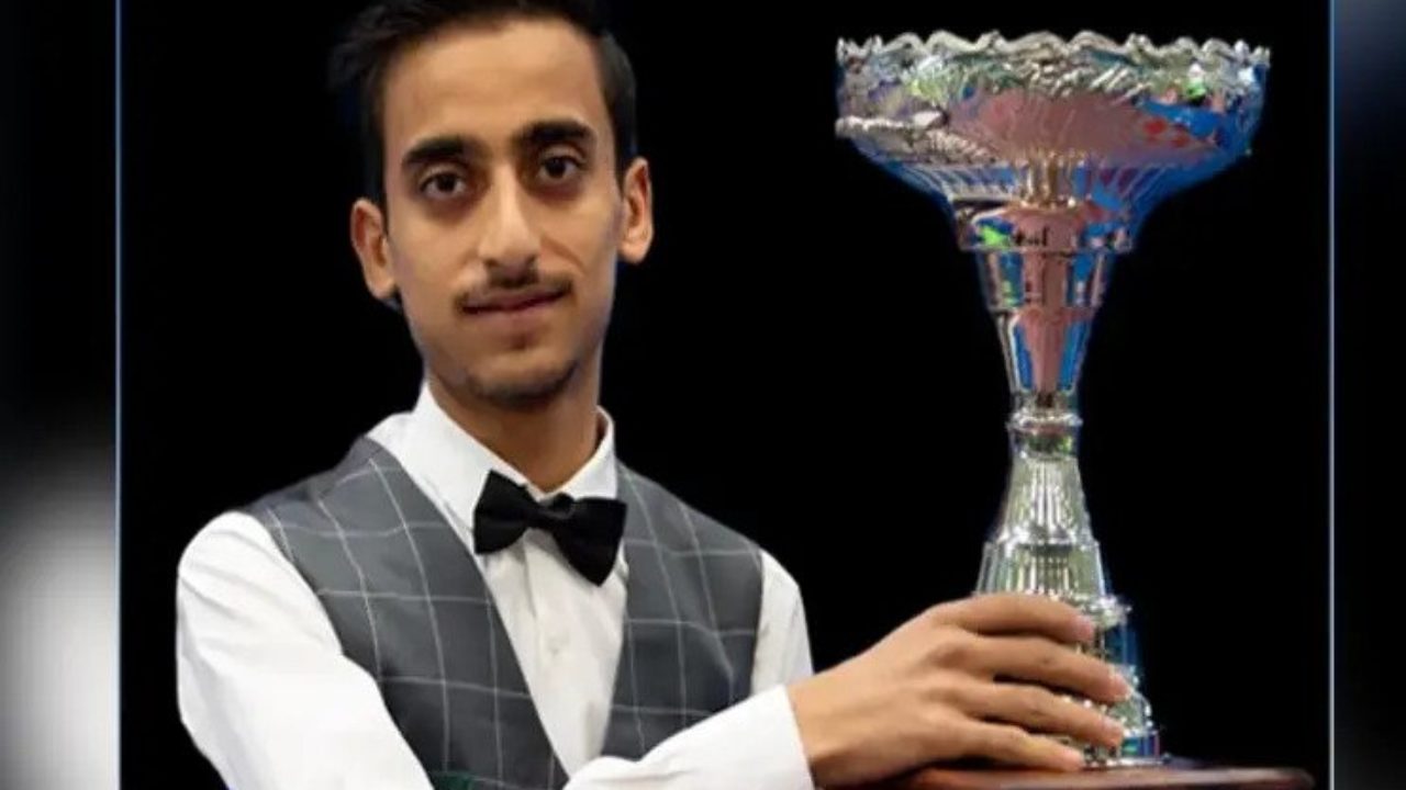 Pakistans Ahsan beats Irans Amir to win World Snooker Championship