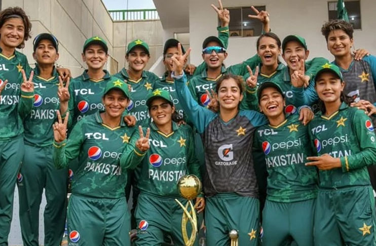 Pakistan-women's-squad-South-Africa-series
