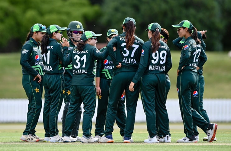 nida-dar-helps-pakistan-women-team-defeat-new-zealand-xi