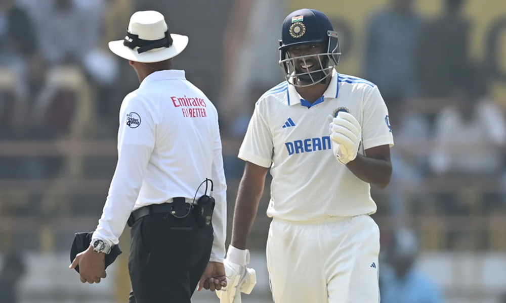 india-five-run-penalty-england-ashwin-in-danger-zone