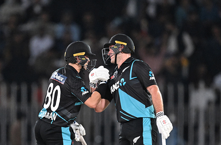 Mark-Chapman-Foxcroft-New-Zealand-stun-Pakistan-third-T20I