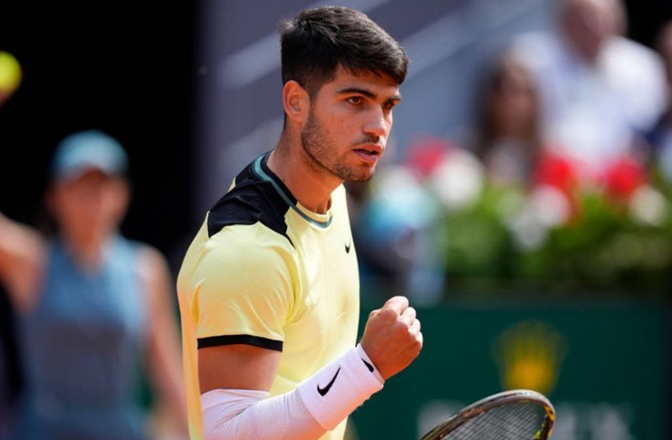 Carlos-Alcaraz-reaches-Madrid-Open-quarter-finals