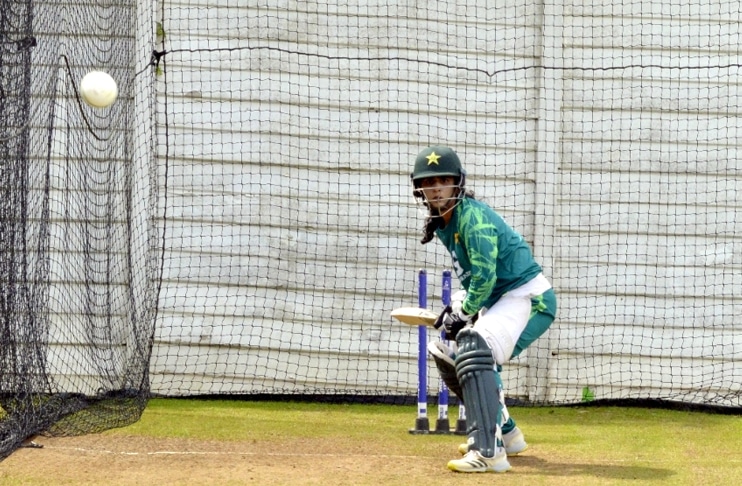 Pakistan-women's-team-practice-England-series