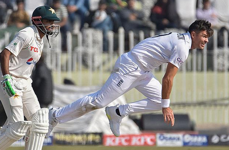 Babar-Azam-pays-tribute-James-Anderson