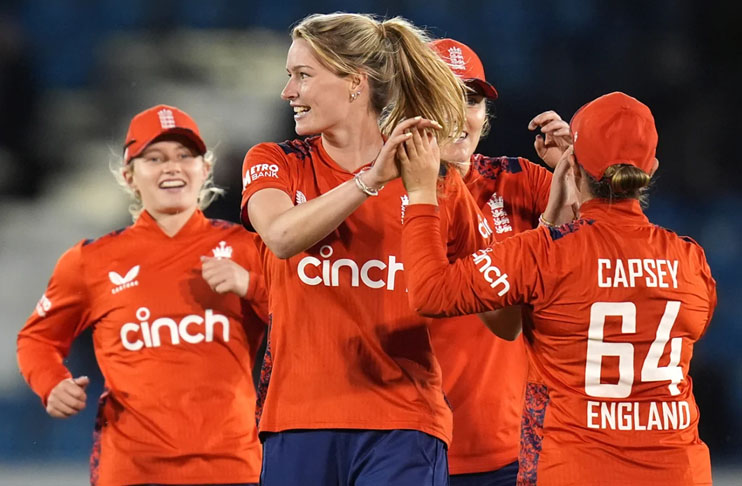 england-women-defeat-new-zealand-second-t20i