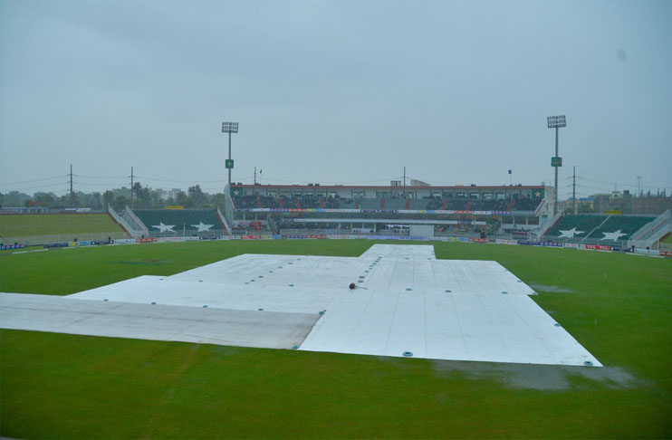 toss-of-second-pakistan-bangladesh-test-delayed