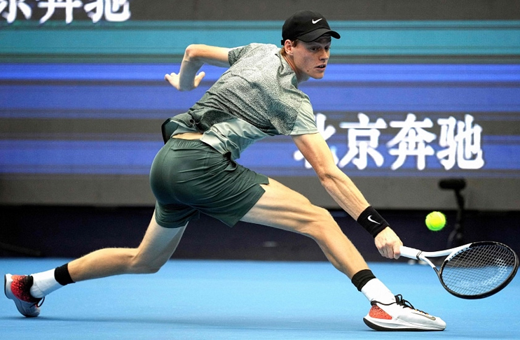 Jannik-Sinner-fights-back-launch-China-Open-title-defence