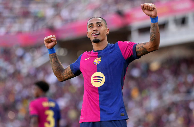 la-liga-raphinha-hat-trick-barcelona-thrash-valladolid