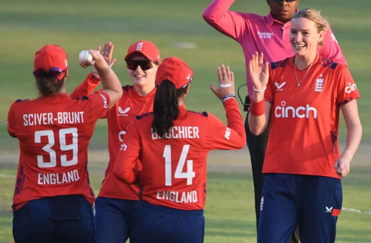 england-women-thump-south-africa-to-sweep-t20i-series