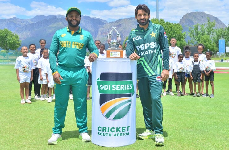 trophy-unveiled-for-pakistan-south-africa-odi-series