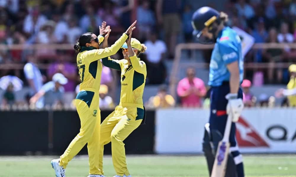 womens-ashes-2025-australia-defeat-england-in-first-odi