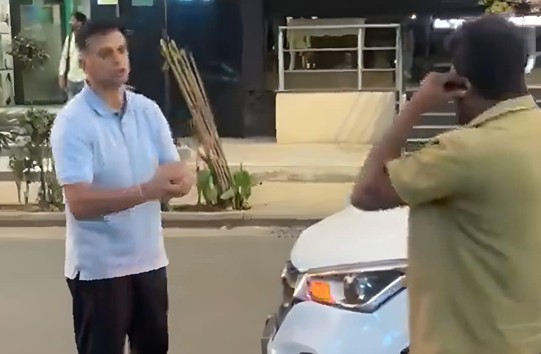 rahul-dravid-loses-his-cool-after-auto-driver-hits-his-car