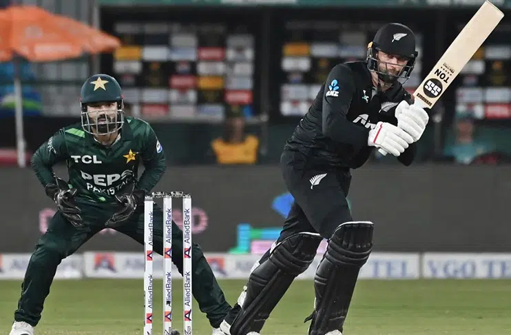 new-zealand-seal-tri-nation-series-final- in-dominant fashion